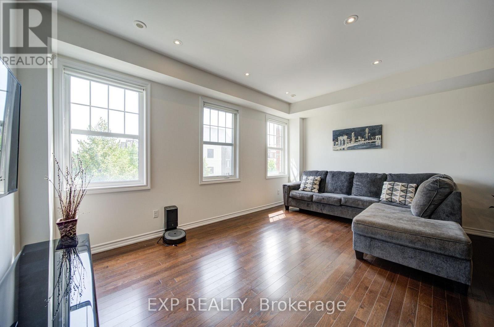 9 Milt Storey Lane, Whitchurch-Stouffville, Ontario  L4A 1Y4 - Photo 18 - N13653644