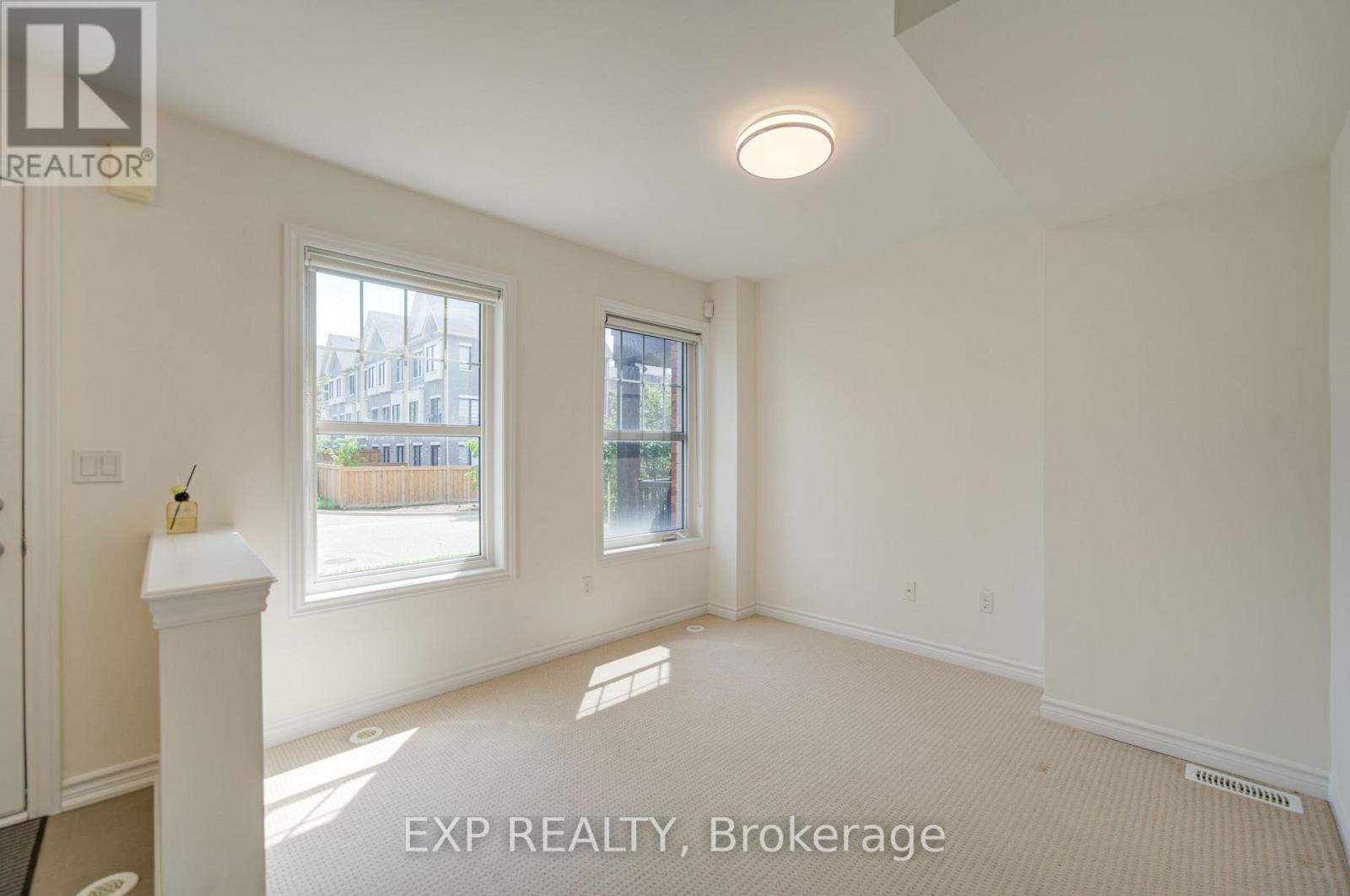 9 Milt Storey Lane, Whitchurch-Stouffville, Ontario  L4A 1Y4 - Photo 4 - N13653644