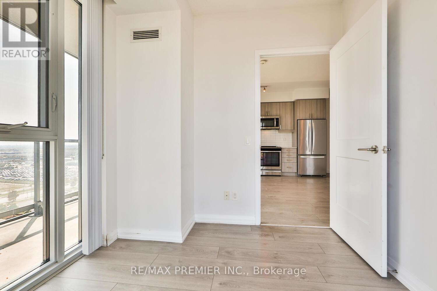 1504 - 7895 Jane Street, Vaughan, Ontario  L4K 0K2 - Photo 6 - N13653646