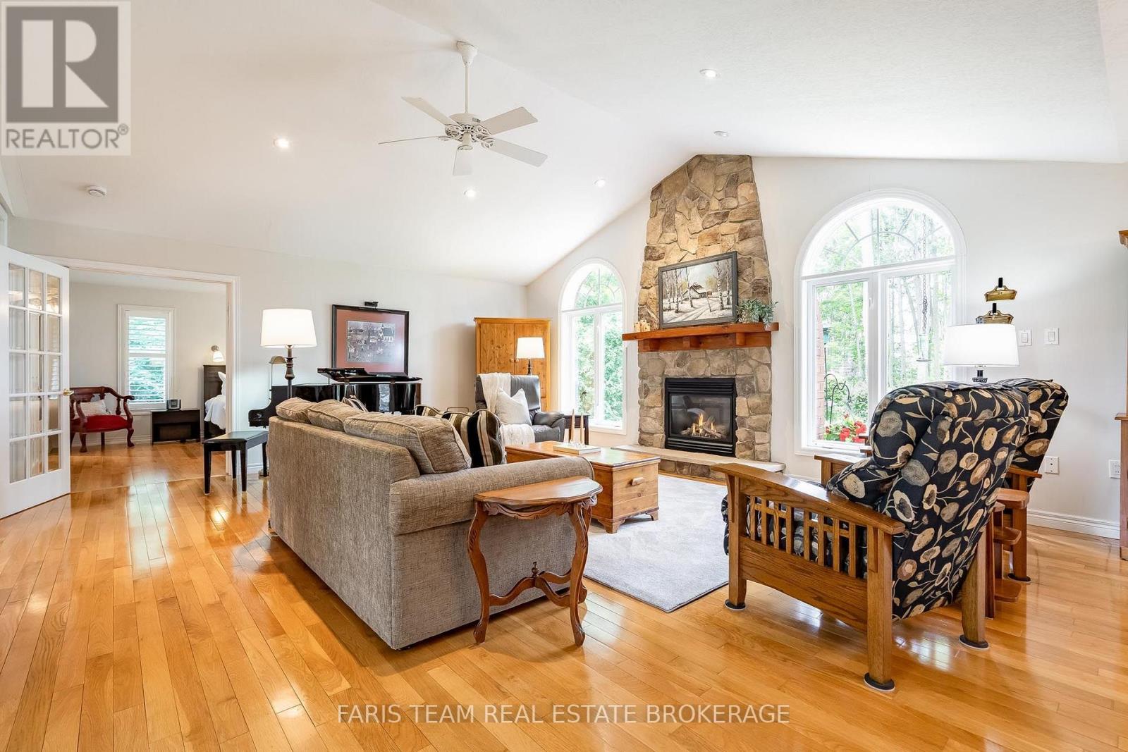 10 Green Mountain Court, Oro-Medonte, Ontario  L0L 2L0 - Photo 13 - S13653652