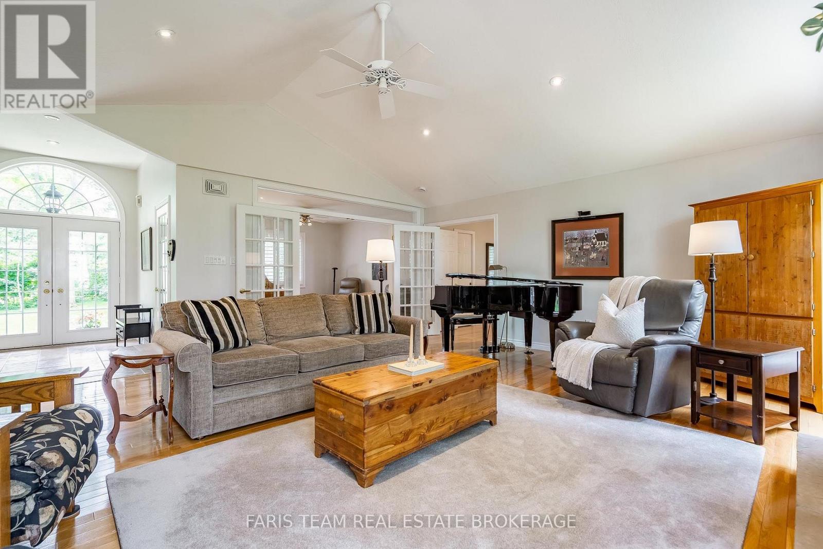 10 Green Mountain Court, Oro-Medonte, Ontario  L0L 2L0 - Photo 15 - S13653652