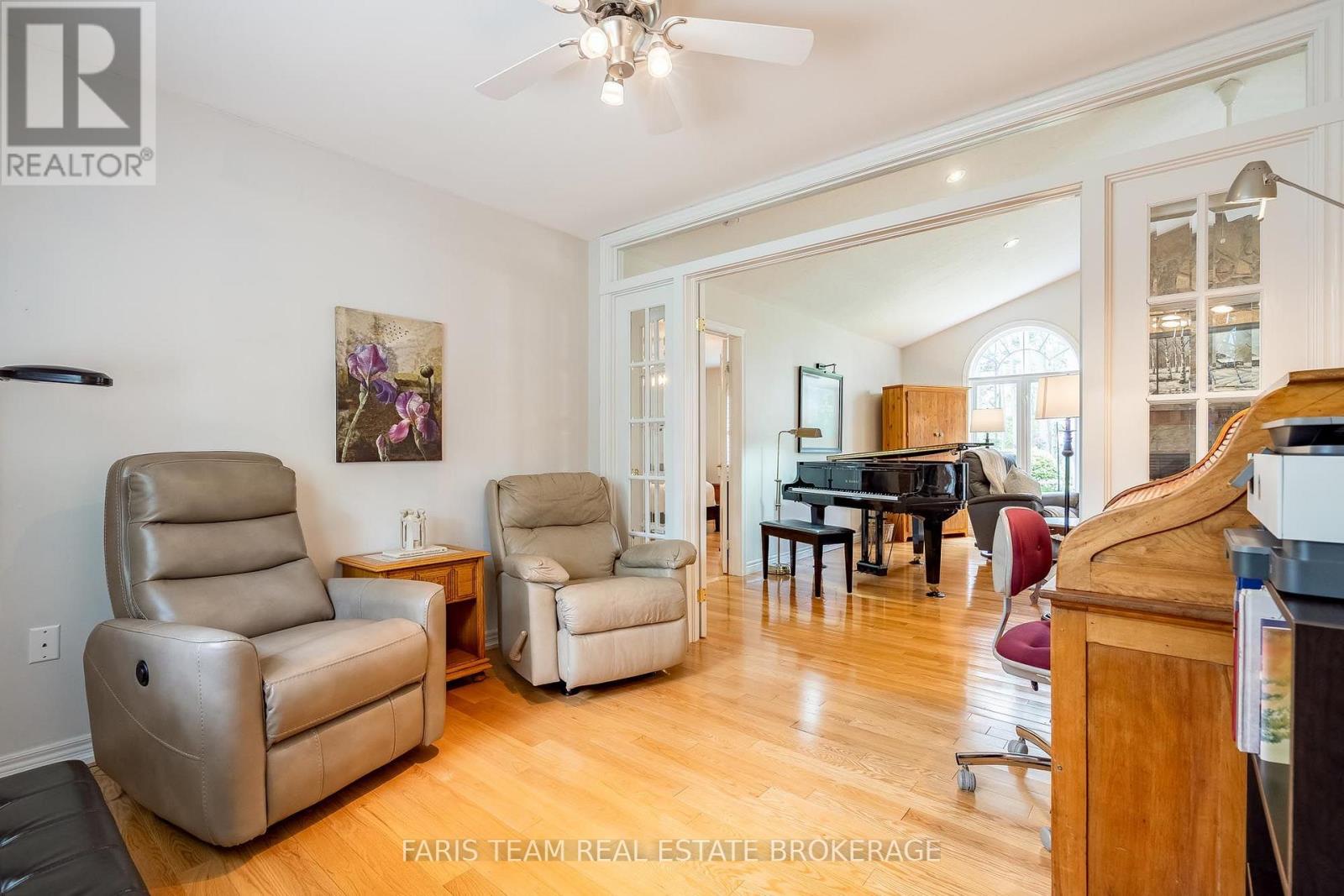 10 Green Mountain Court, Oro-Medonte, Ontario  L0L 2L0 - Photo 18 - S13653652