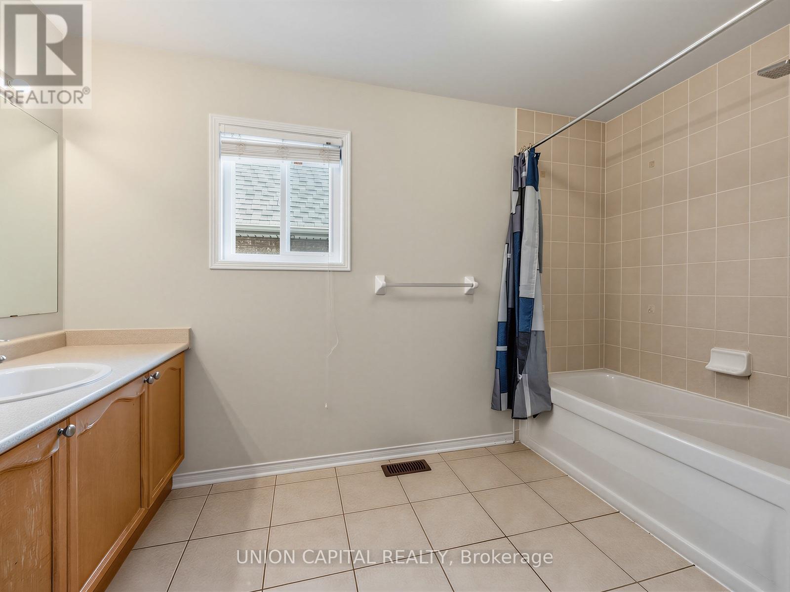 3186 Cabano Crescent, Mississauga, Ontario  L5M 0C4 - Photo 15 - W13653650
