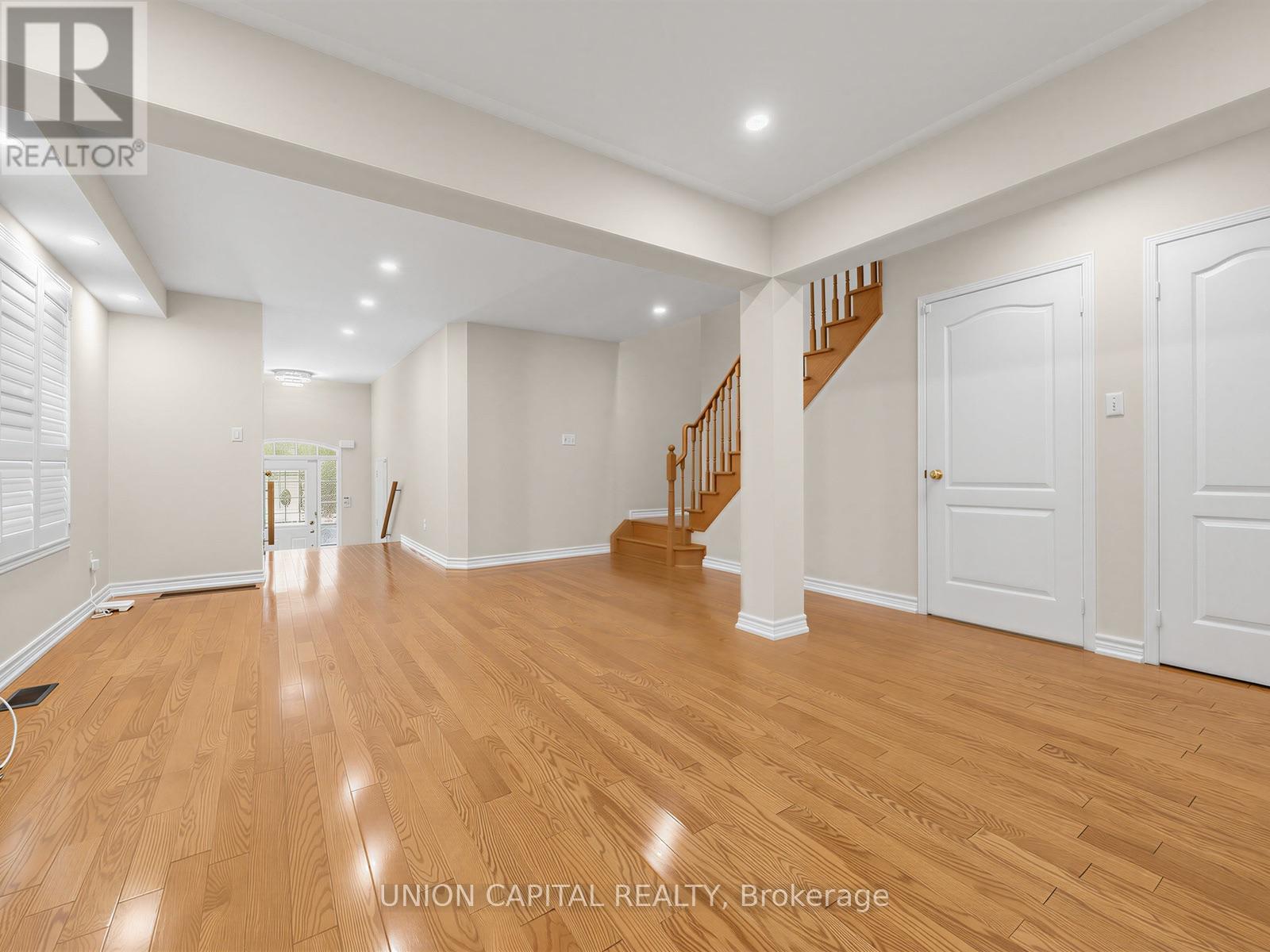 3186 Cabano Crescent, Mississauga, Ontario  L5M 0C4 - Photo 4 - W13653650