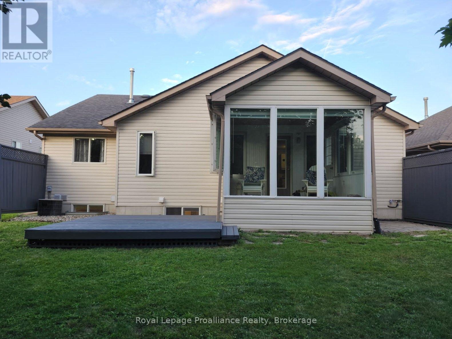 30 Heartwood Drive, Belleville, Ontario  K8P 5L9 - Photo 40 - X13597814