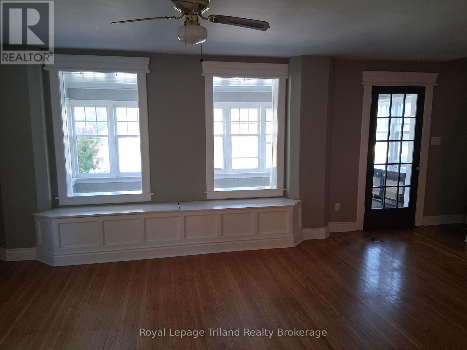 338 Smith Street, Central Elgin, Ontario  N5L 1C6 - Photo 5 - X12466164