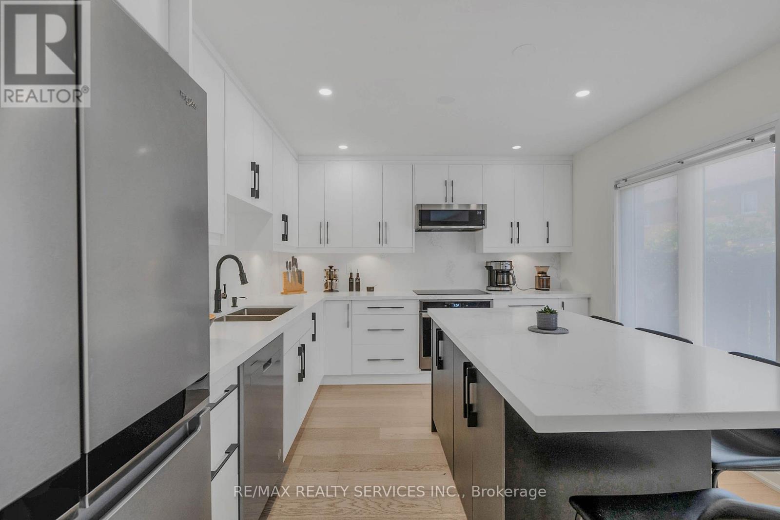128 Seaside Circle, Brampton, Ontario  L6R 2G9 - Photo 10 - W13628456
