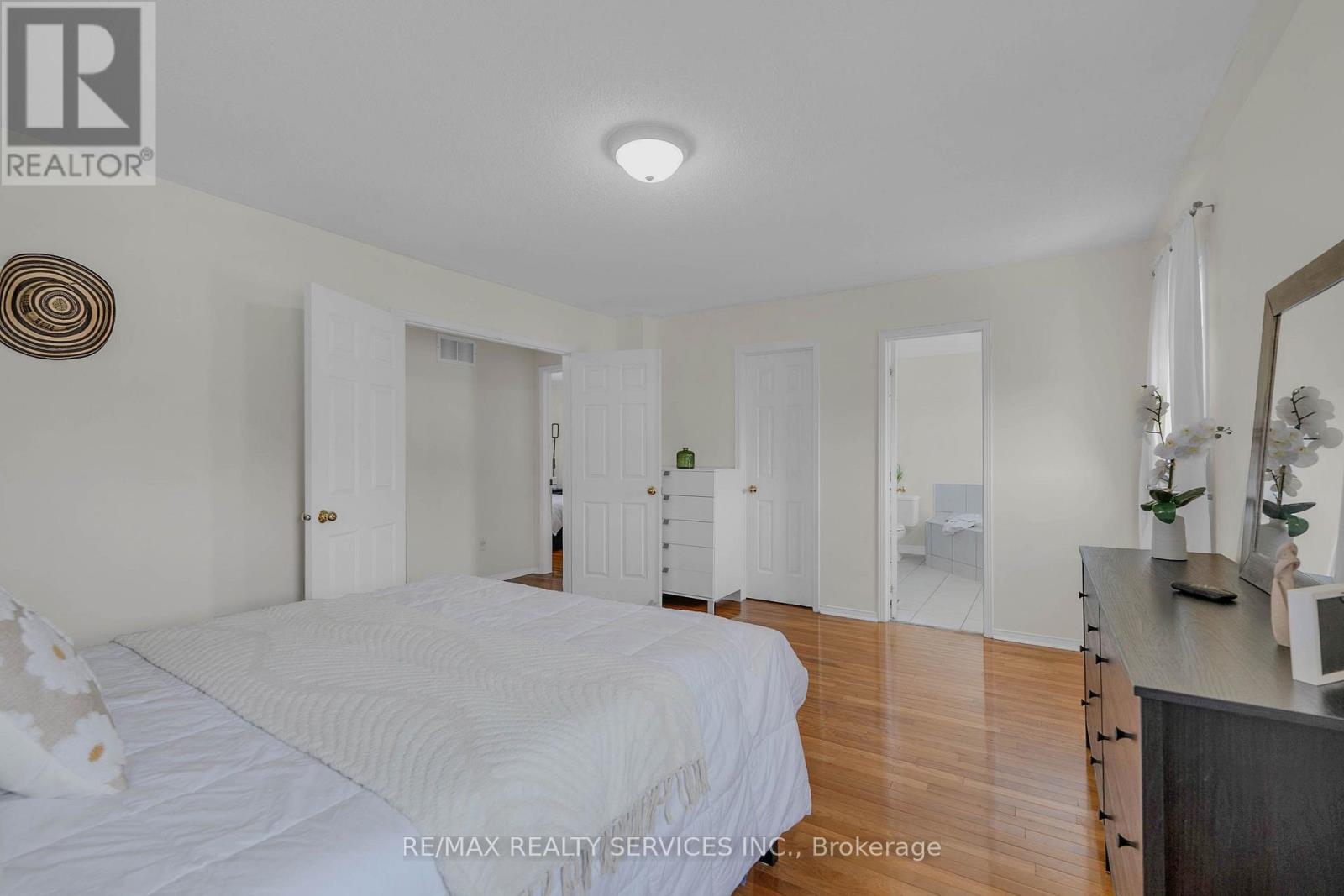 128 Seaside Circle, Brampton, Ontario  L6R 2G9 - Photo 17 - W13628456