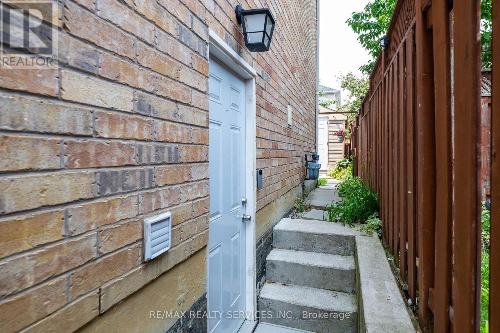 128 Seaside Circle, Brampton, Ontario  L6R 2G9 - Photo 41 - W13628456