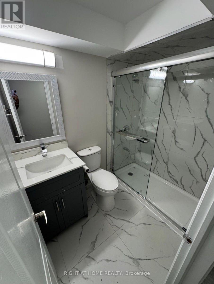 2956 Westoak Trails Boulevard, Oakville, Ontario L6M 4S6 - Photo 8 - W13653602