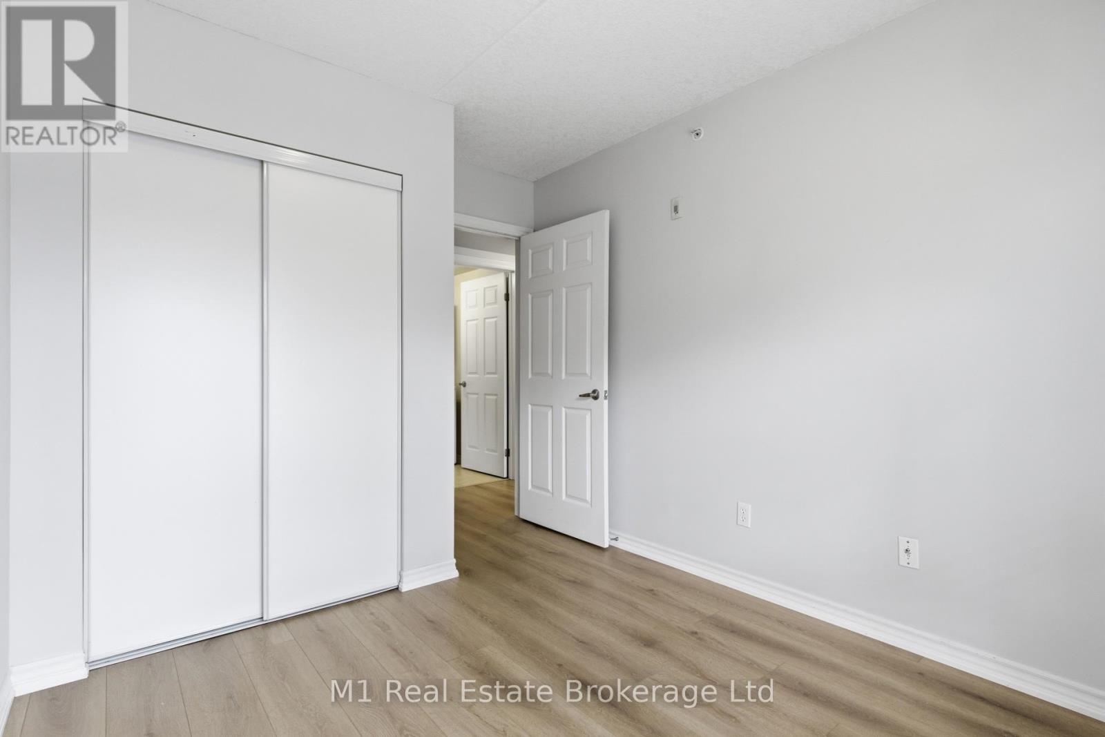 311 - 45 Goodwin Drive, Guelph (Pineridge/westminster Woods), Ontario  N1L 0E9 - Photo 5 - X13653680