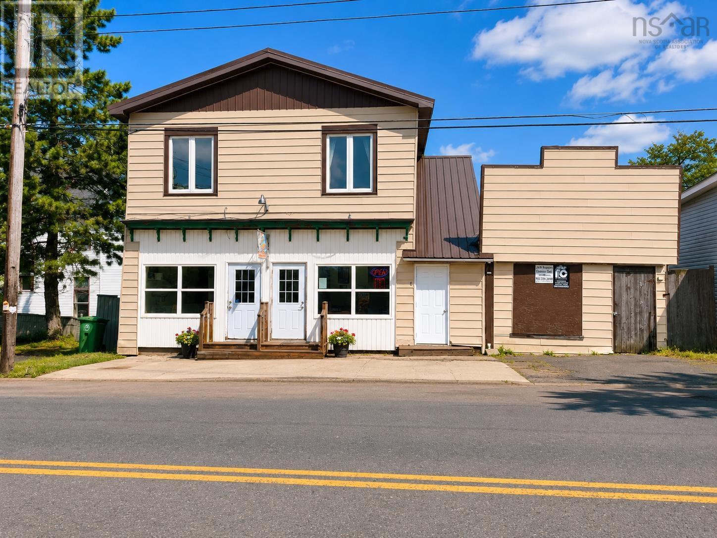 6 Junction Road, Springhill, Nova Scotia