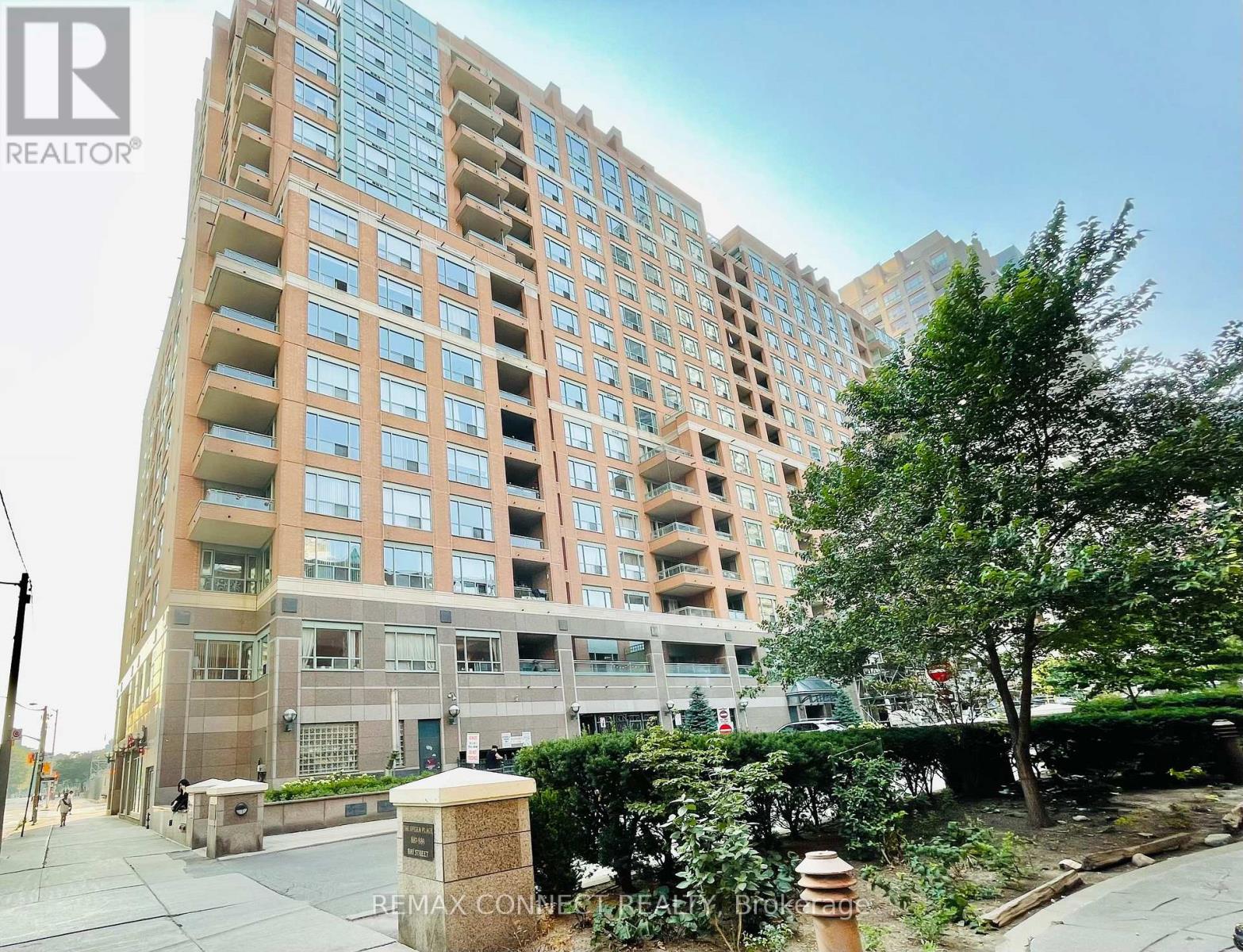 304 (2ND BR) - 889 BAY STREET, Toronto, Ontario