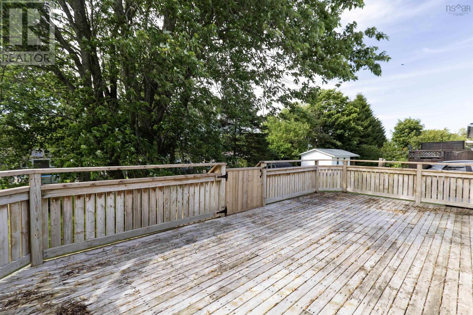 39 Rogers Avenue, Amherst, Nova Scotia  B4H 2J7 - Photo 14 - 202618633