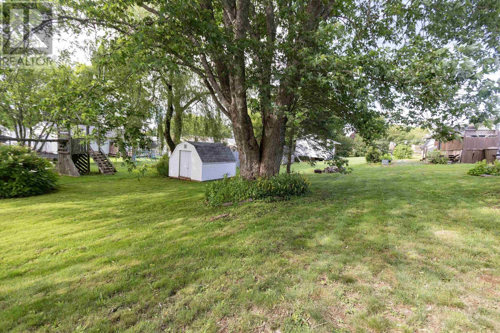 39 Rogers Avenue, Amherst, Nova Scotia  B4H 2J7 - Photo 16 - 202618633