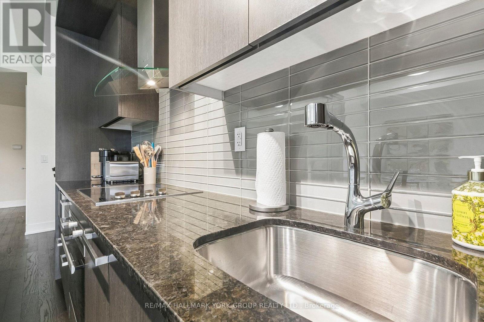 606 - 3018 Yonge Street, Toronto, Ontario  M4N 2K4 - Photo 38 - C13652634