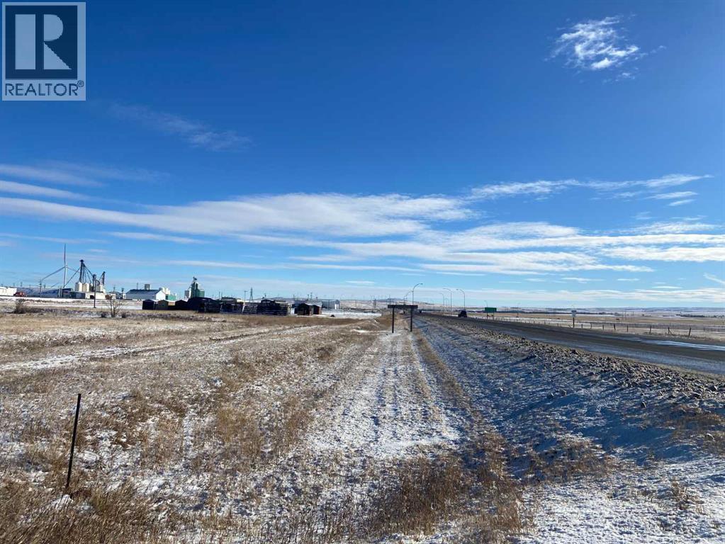 206 Railway Street, Pincher Station, Alberta  T0K 1W0 - Photo 5 - A2272949