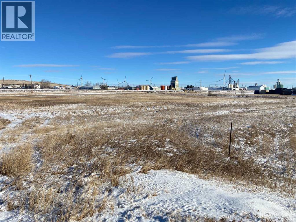 206 Railway Street, Pincher Station, Alberta  T0K 1W0 - Photo 2 - A2272949