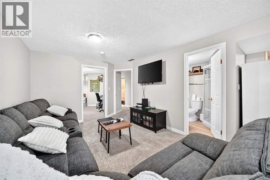 4824 41 Avenue SW, Calgary, Alberta  T3E 1H1 - Photo 23 - A2335681