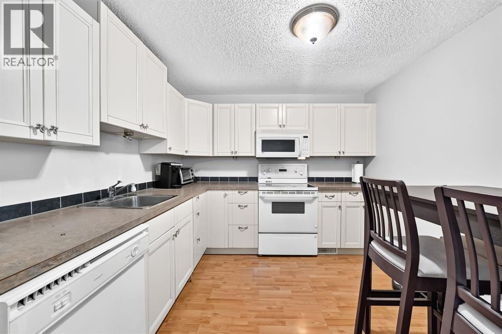 4824 41 Avenue SW, Calgary, Alberta  T3E 1H1 - Photo 27 - A2335681