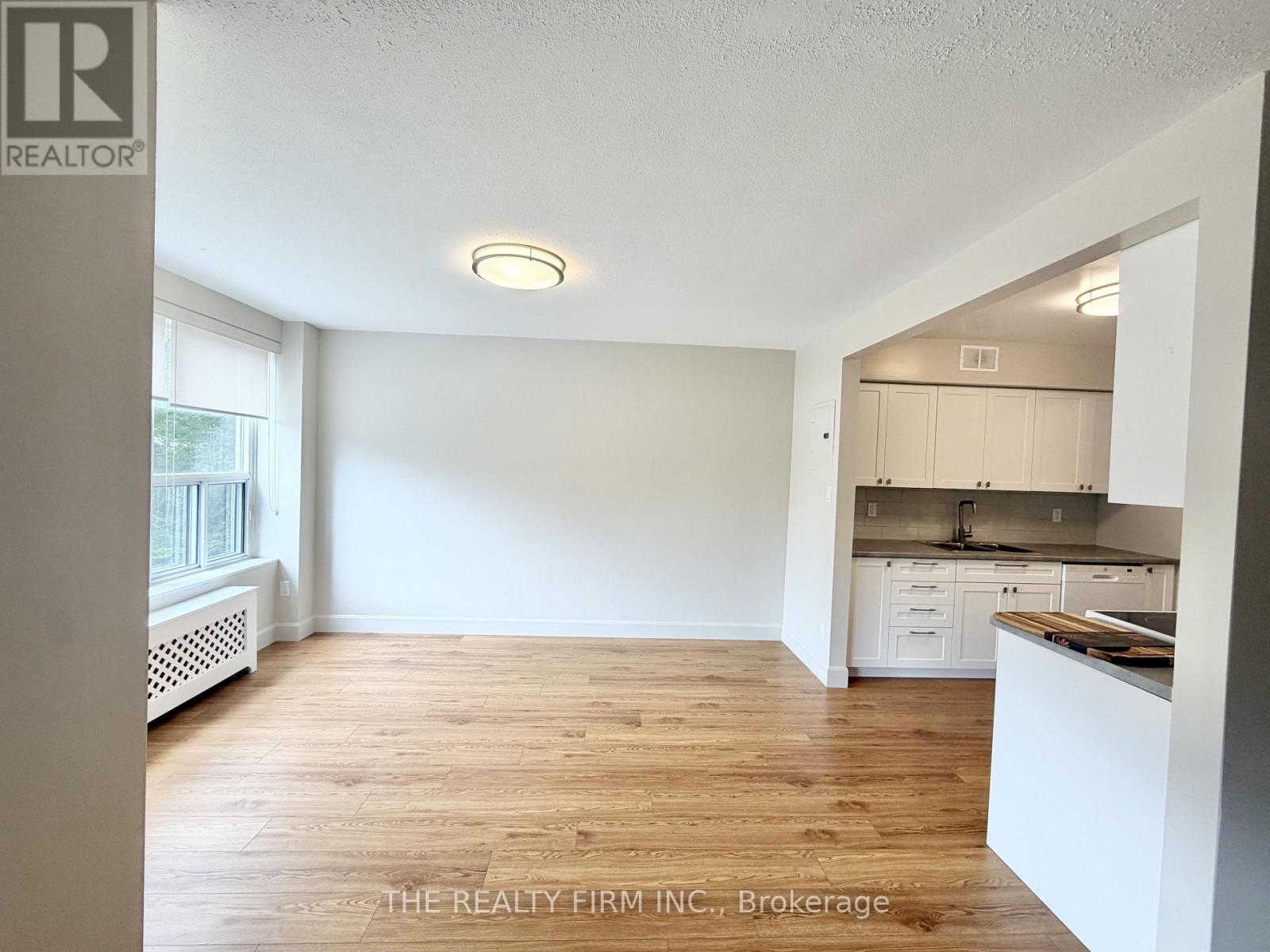 209 - 10 Beechwood Place, London South, Ontario  N6C 1H7 - Photo 4 - X13653828