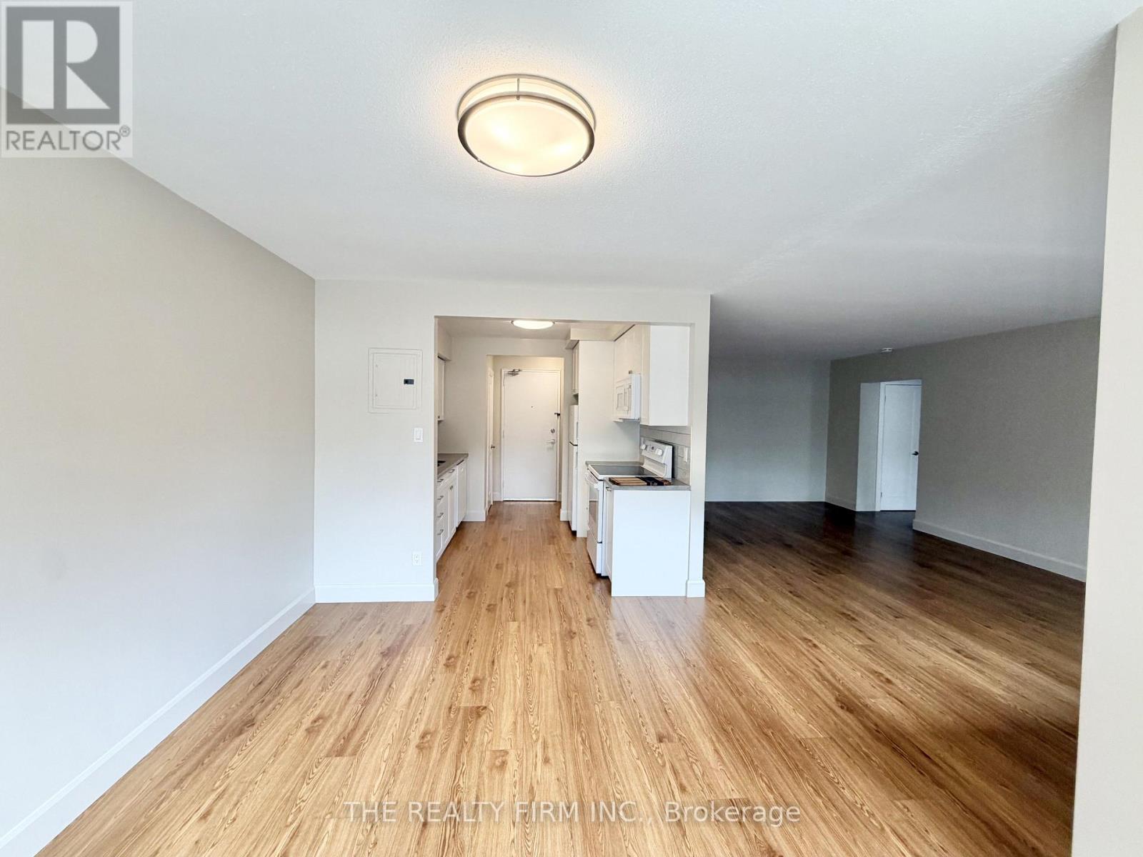 209 - 10 Beechwood Place, London South, Ontario  N6C 1H7 - Photo 5 - X13653828