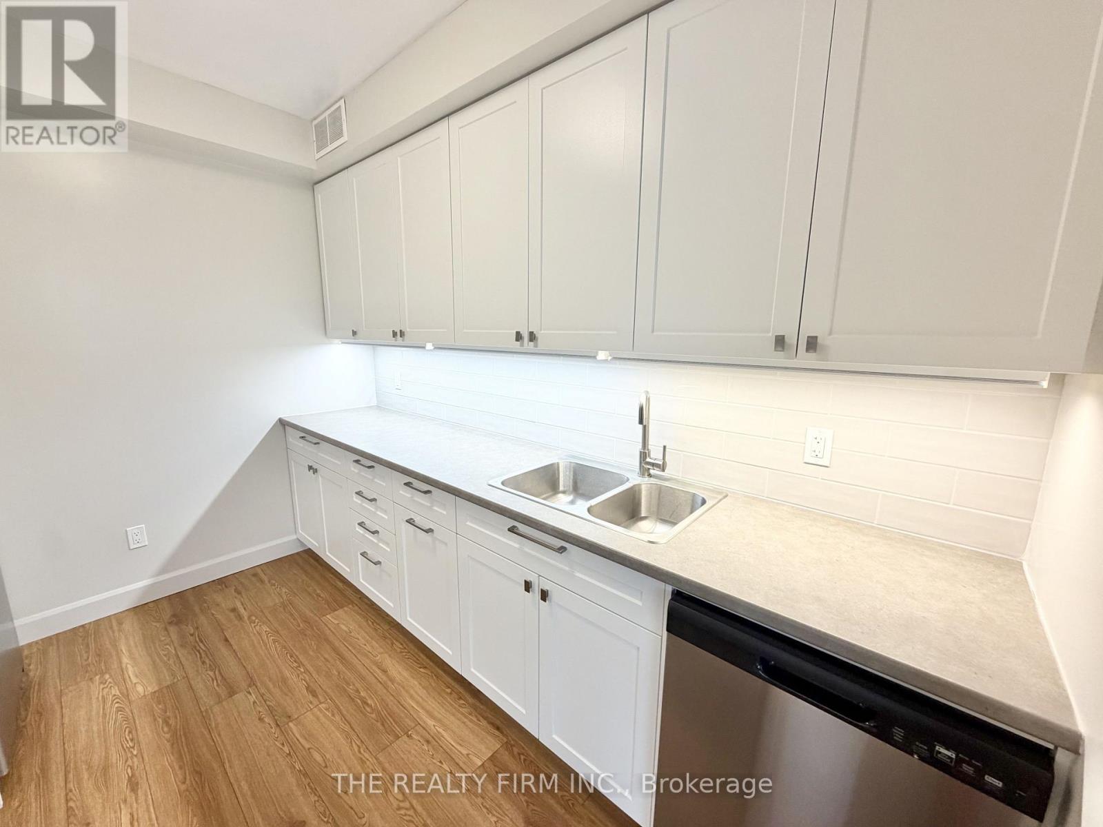 801 - 10 Beechwood Place, London South, Ontario  N6C 1H7 - Photo 6 - X13653832