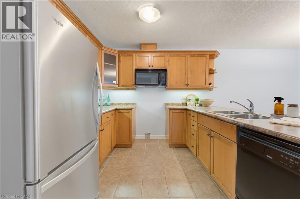 906 Baker Avenue, Listowel, Ontario  N4W 3V7 - Photo 13 - 40848680