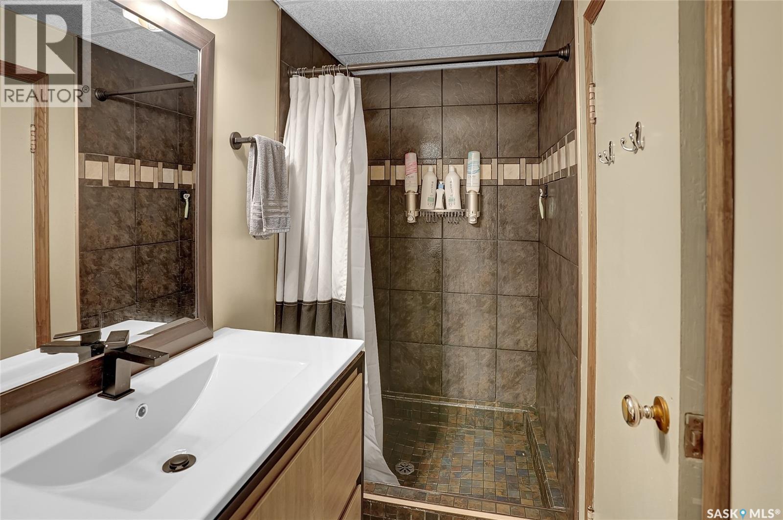 1148 Redland Avenue, Moose Jaw, Saskatchewan  S6H 3P3 - Photo 41 - SK044726