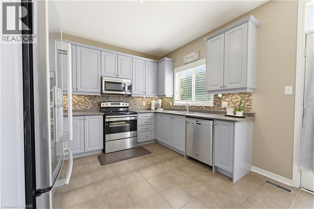 359 Pine Valley Drive, Kitchener, Ontario  N2P 2V4 - Photo 13 - 40854360