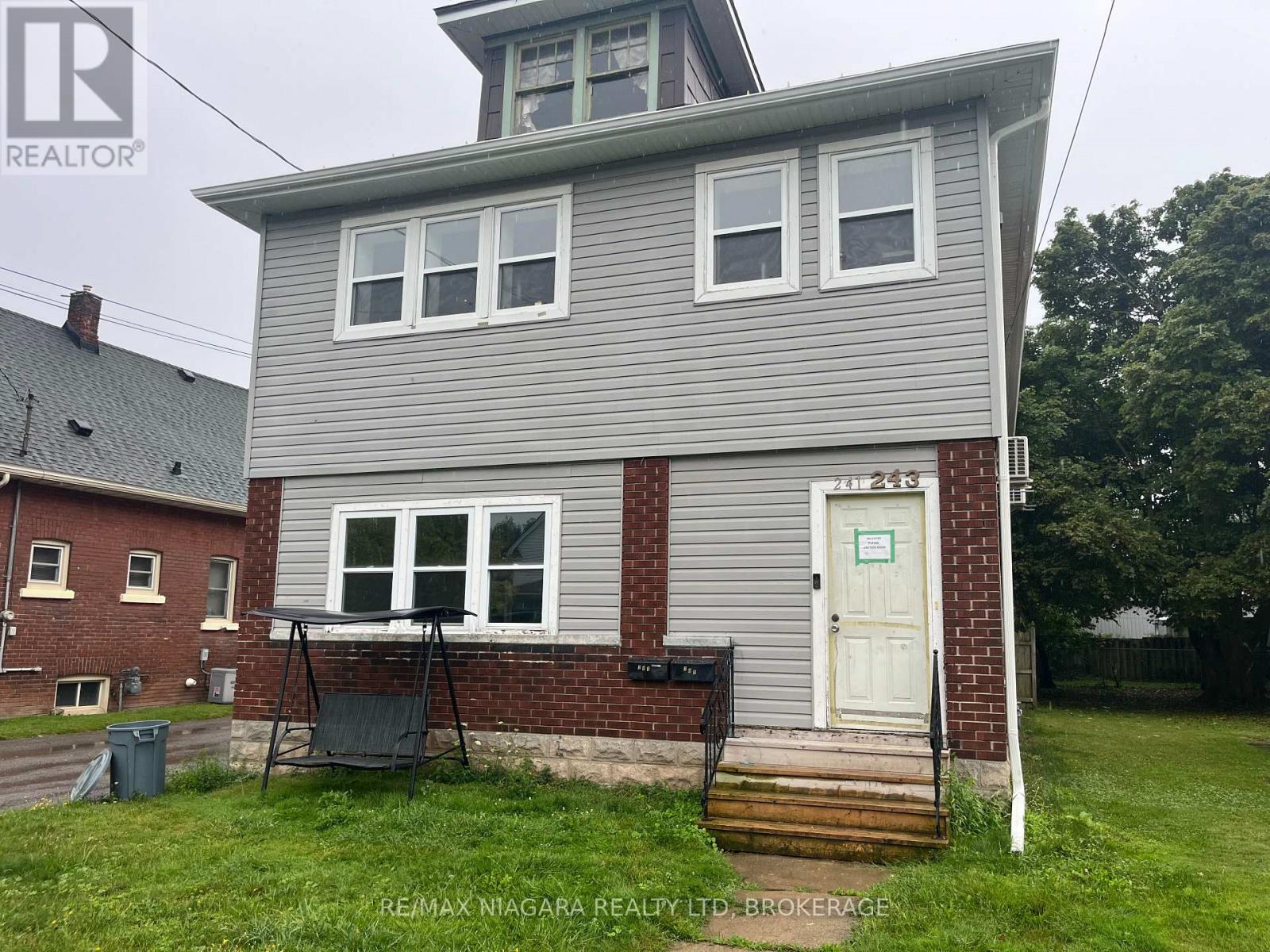 Upper Front - 243 Dufferin Street, Fort Erie, Ontario L2A 2T7 - Photo 20 - X13653728