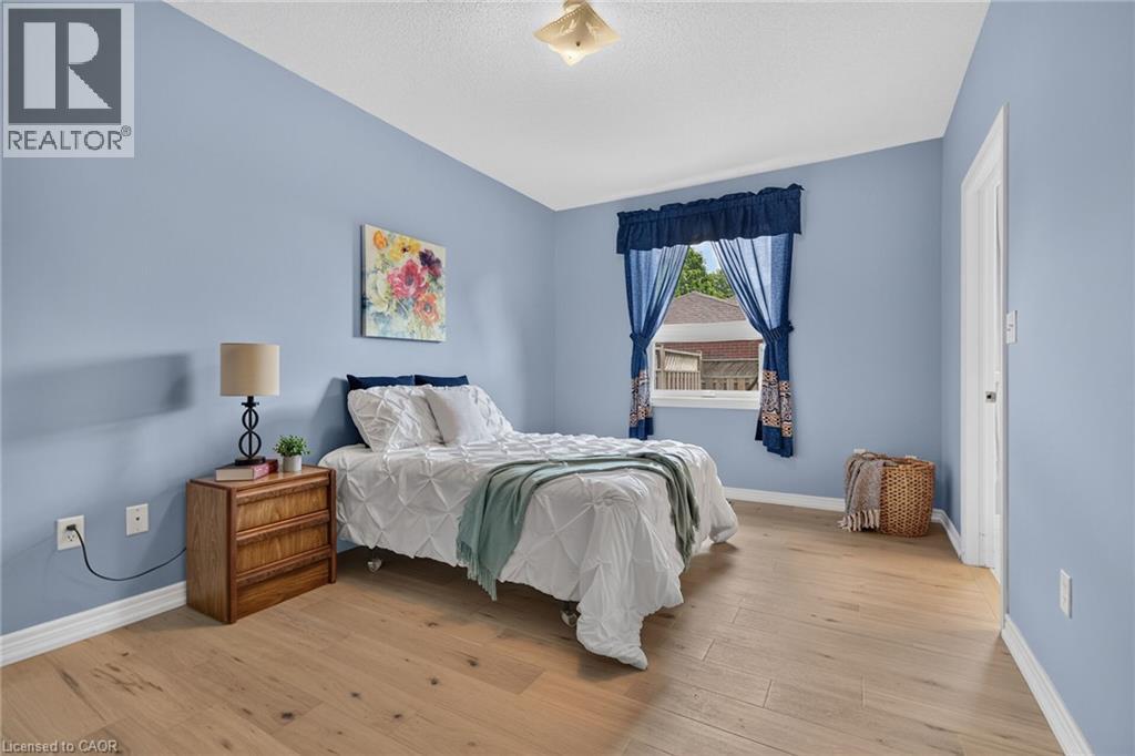 21 Twentyplace Boulevard, Hamilton, Ontario  L0R 1W0 - Photo 26 - 40854351