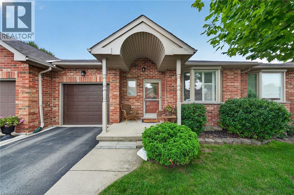 21 Twentyplace Boulevard, Hamilton, Ontario  L0R 1W0 - Photo 3 - 40854351