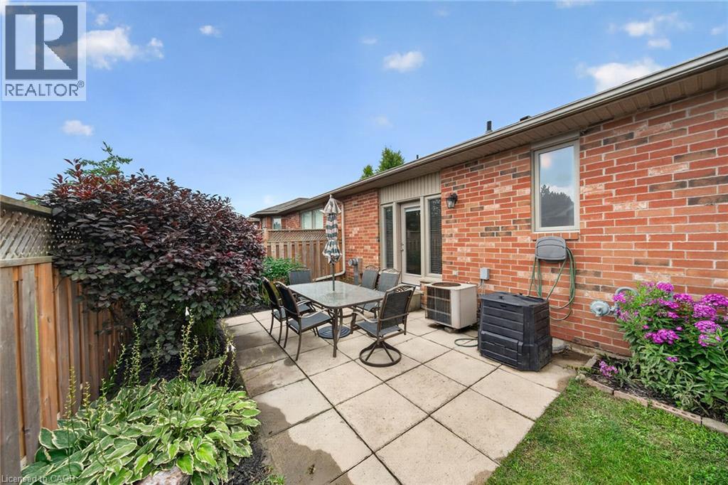 21 Twentyplace Boulevard, Hamilton, Ontario  L0R 1W0 - Photo 41 - 40854351