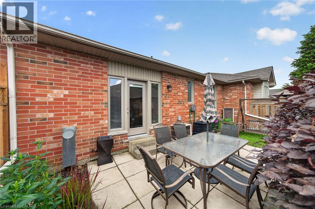 21 Twentyplace Boulevard, Hamilton, Ontario  L0R 1W0 - Photo 44 - 40854351