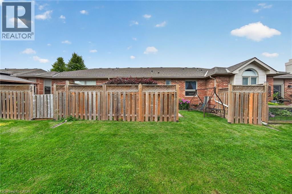21 Twentyplace Boulevard, Hamilton, Ontario  L0R 1W0 - Photo 47 - 40854351