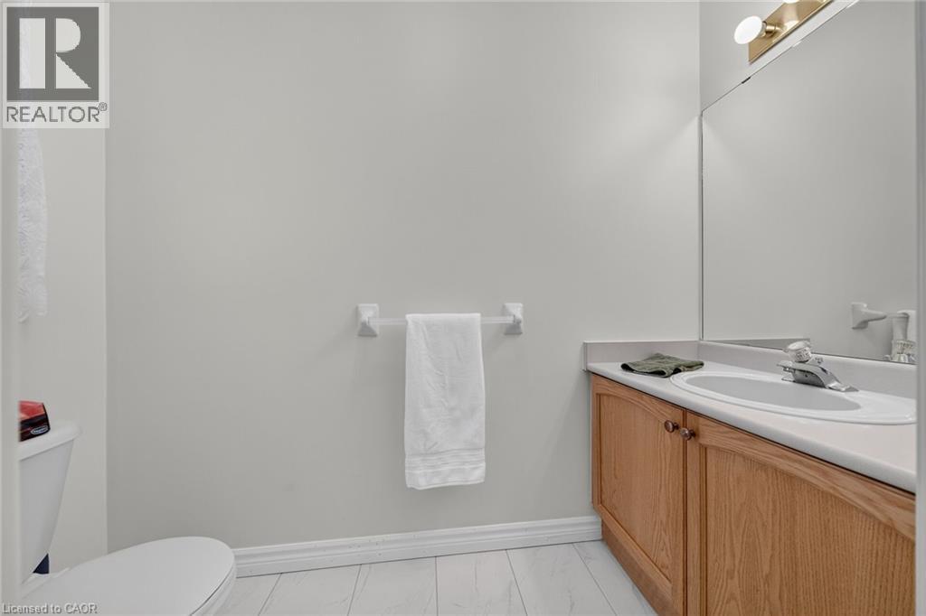 21 Twentyplace Boulevard, Hamilton, Ontario  L0R 1W0 - Photo 7 - 40854351