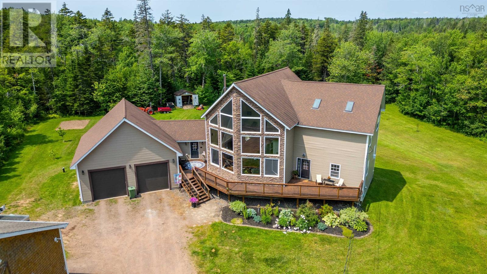 17917 Highway 2, Fenwick, Nova Scotia  B0L 1C0 - Photo 2 - 202617390