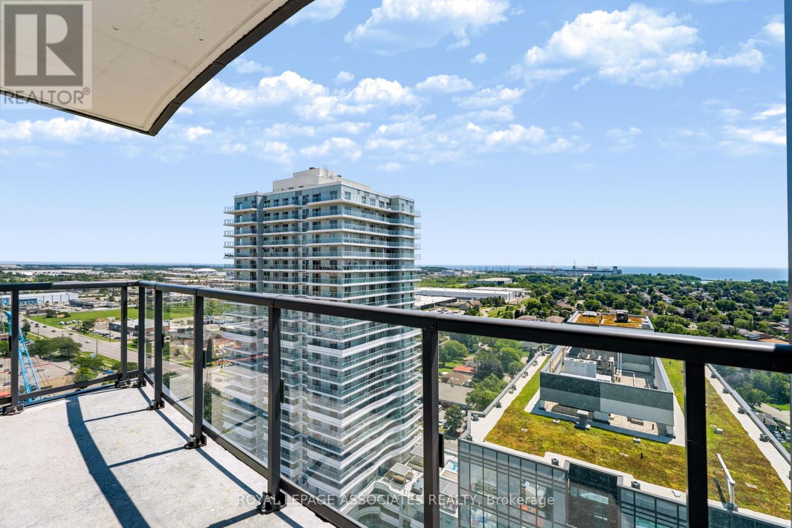 2302 - 1455 Celebration Drive, Pickering, Ontario  L1W 1L8 - Photo 10 - E13653766