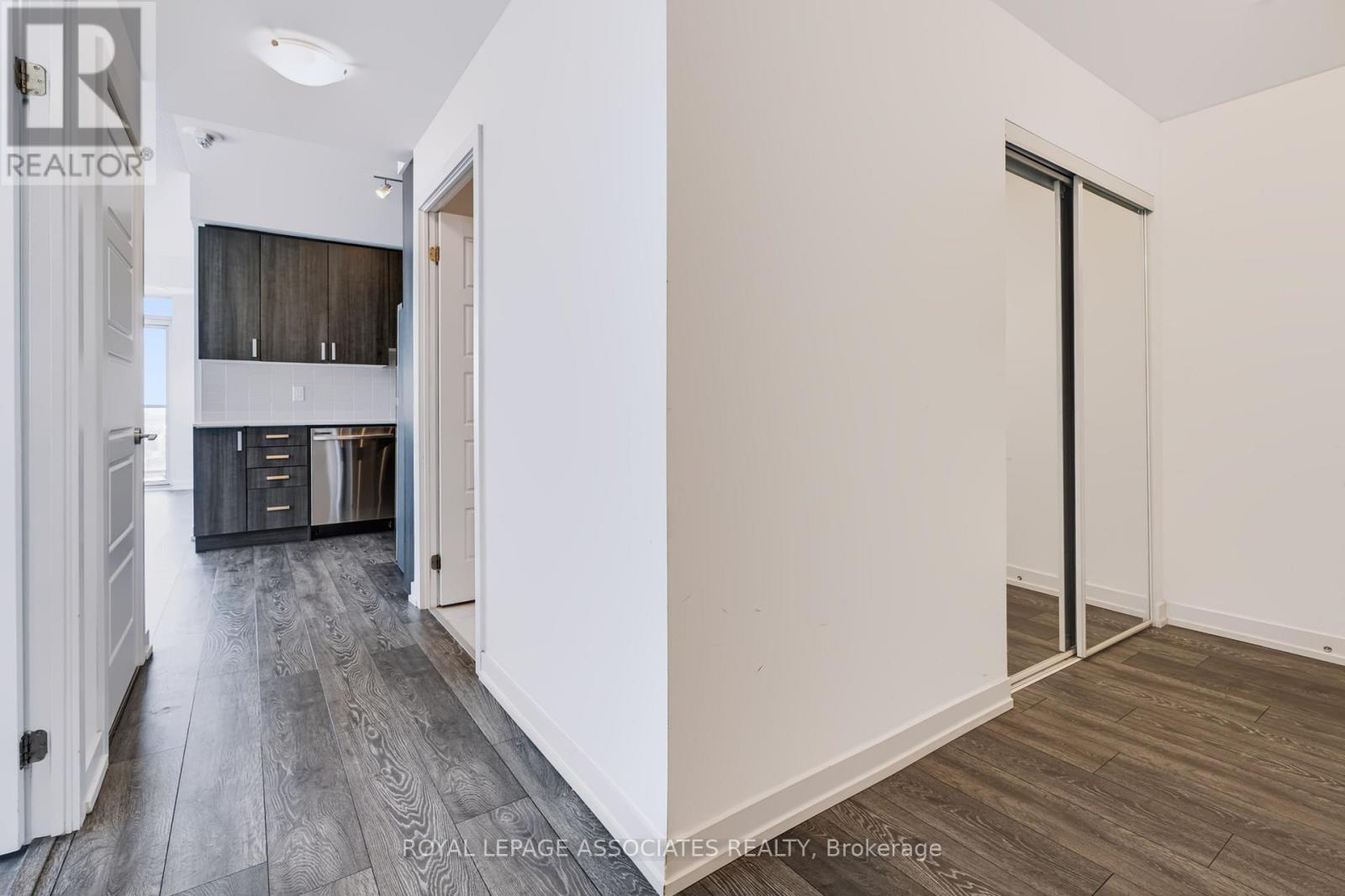 2302 - 1455 Celebration Drive, Pickering, Ontario  L1W 1L8 - Photo 3 - E13653766