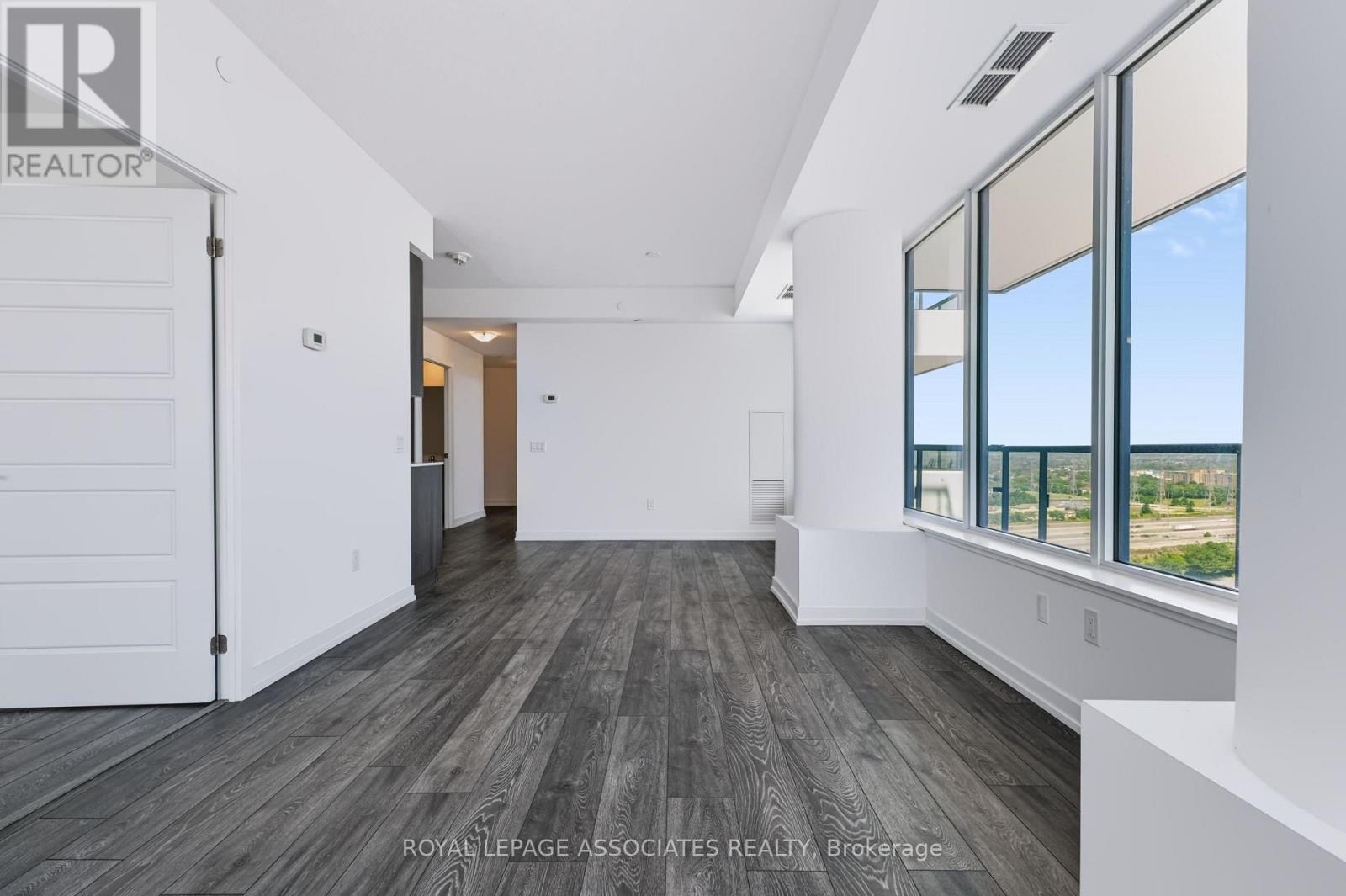2302 - 1455 Celebration Drive, Pickering, Ontario  L1W 1L8 - Photo 5 - E13653766