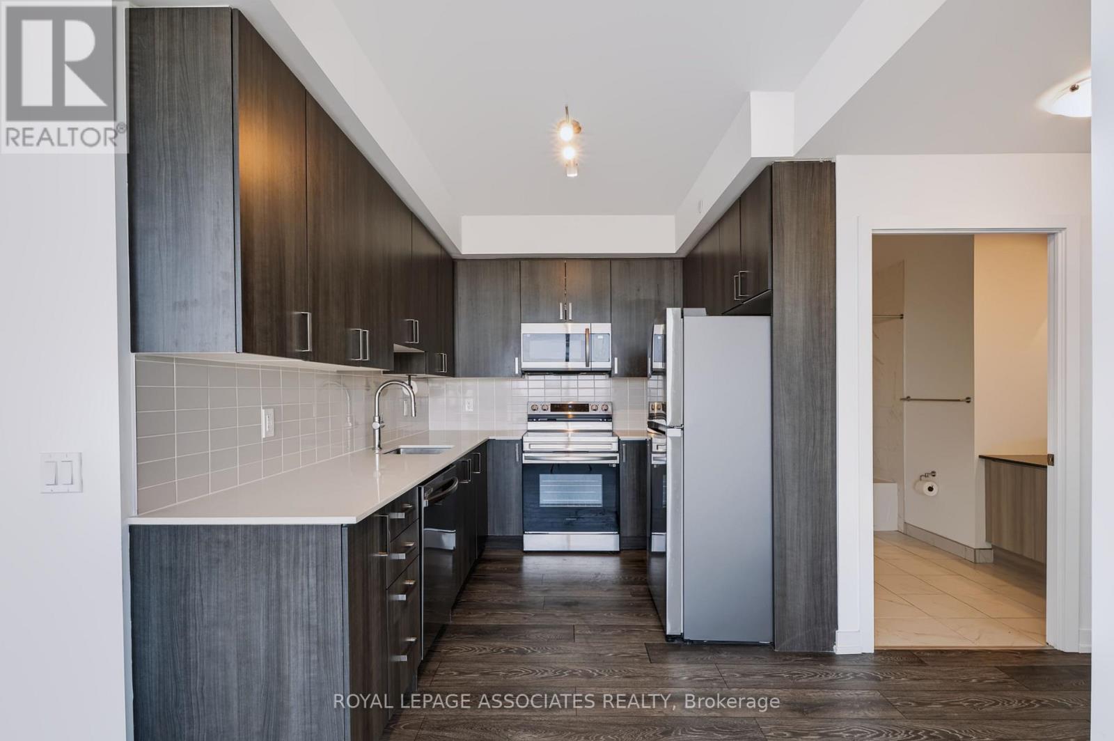 2302 - 1455 Celebration Drive, Pickering, Ontario  L1W 1L8 - Photo 7 - E13653766