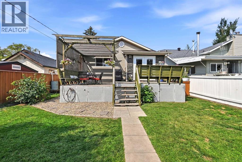 5431 55 Avenue, Lacombe, Alberta  T4L 1M1 - Photo 4 - A2333032