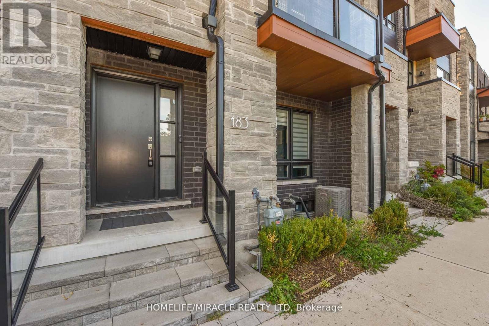 183 Carpaccio Avenue, Vaughan, Ontario  L4H 4R6 - Photo 2 - N13653754