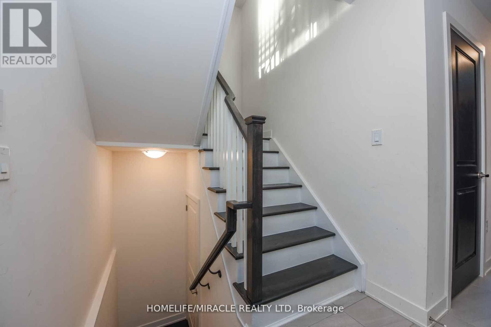 183 Carpaccio Avenue, Vaughan, Ontario  L4H 4R6 - Photo 6 - N13653754