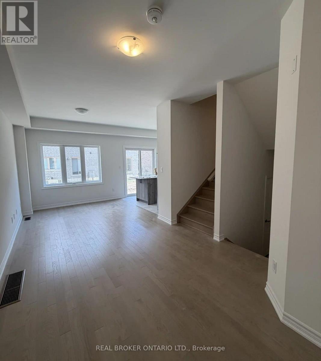 22 Brethet Heights, New Tecumseth (Beeton), Ontario  L0G 1A0 - Photo 3 - N13653798