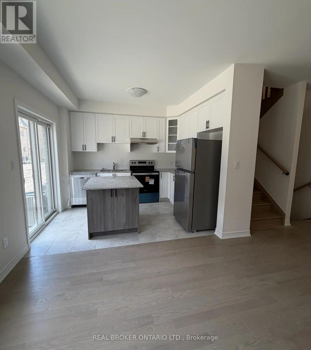 22 Brethet Heights, New Tecumseth (Beeton), Ontario  L0G 1A0 - Photo 4 - N13653798