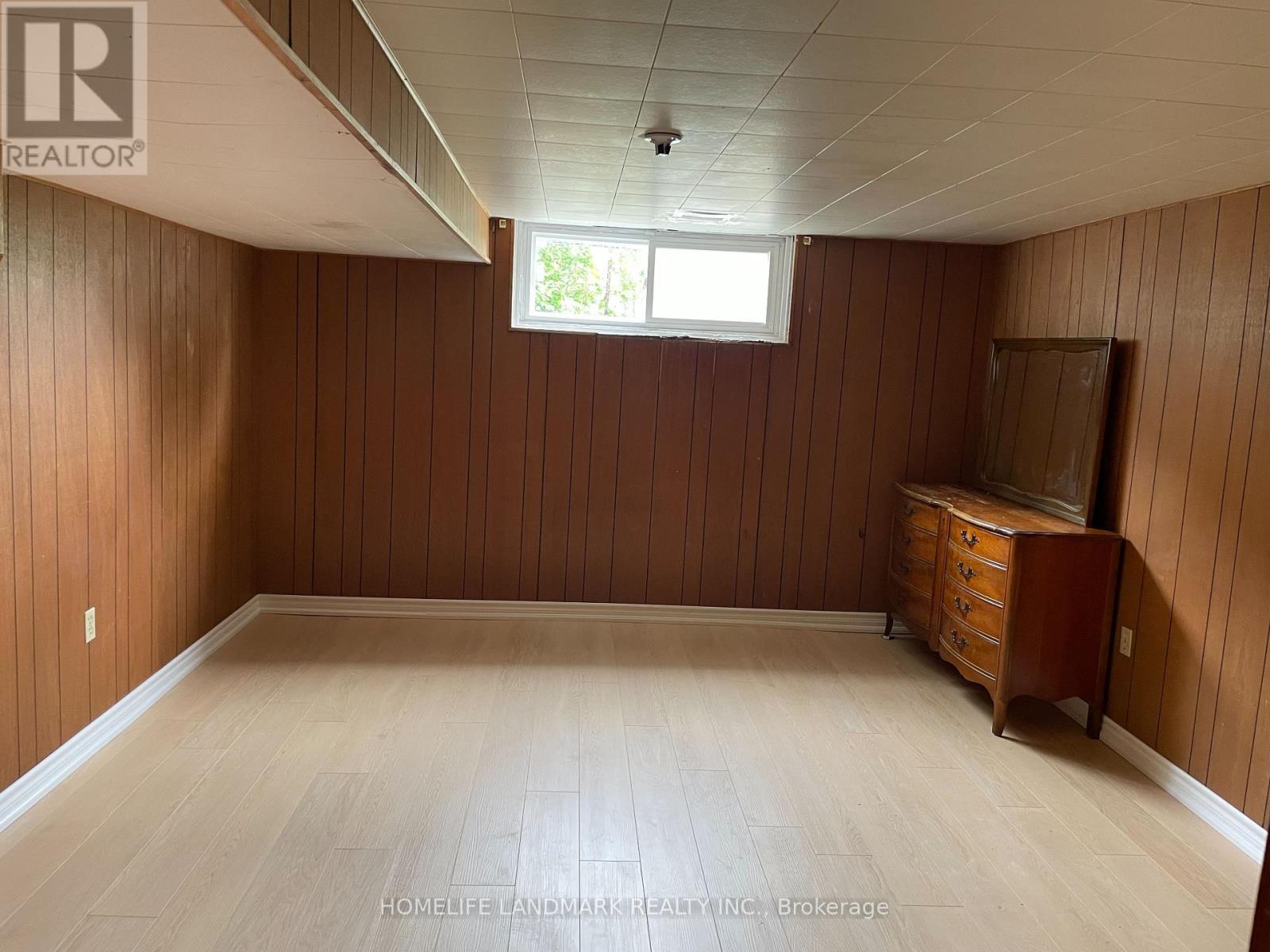 1245 Shamir Crescent, Mississauga, Ontario  L5C 1L2 - Photo 12 - W13653726