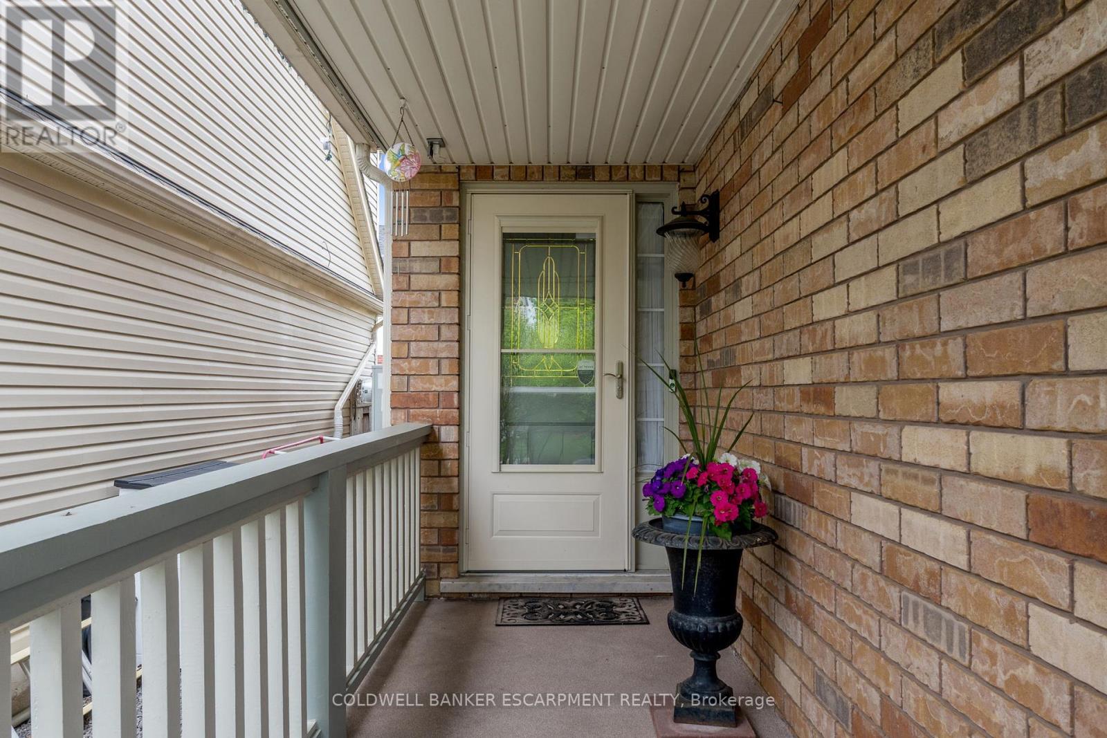 593 Caverhill Crescent, Milton, Ontario  L9T 5K1 - Photo 4 - W13653742