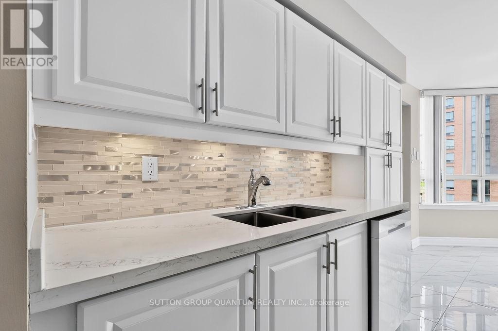 709 - 3605 Kariya Drive, Mississauga, Ontario  L5B 3J4 - Photo 5 - W13653816